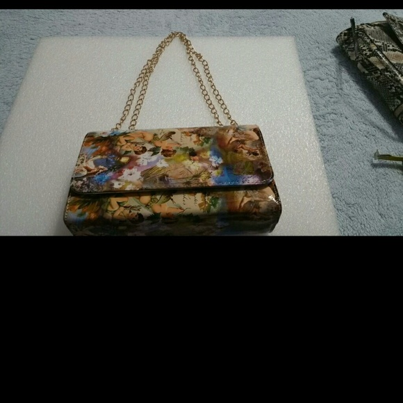 2 purses - Picture 2 of 3
